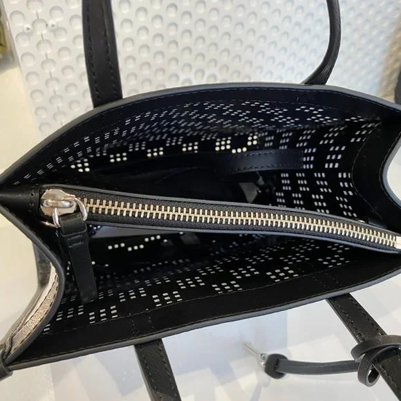 Marc Jacobs★H007L01SP22★Perforated Grind Tote Bag